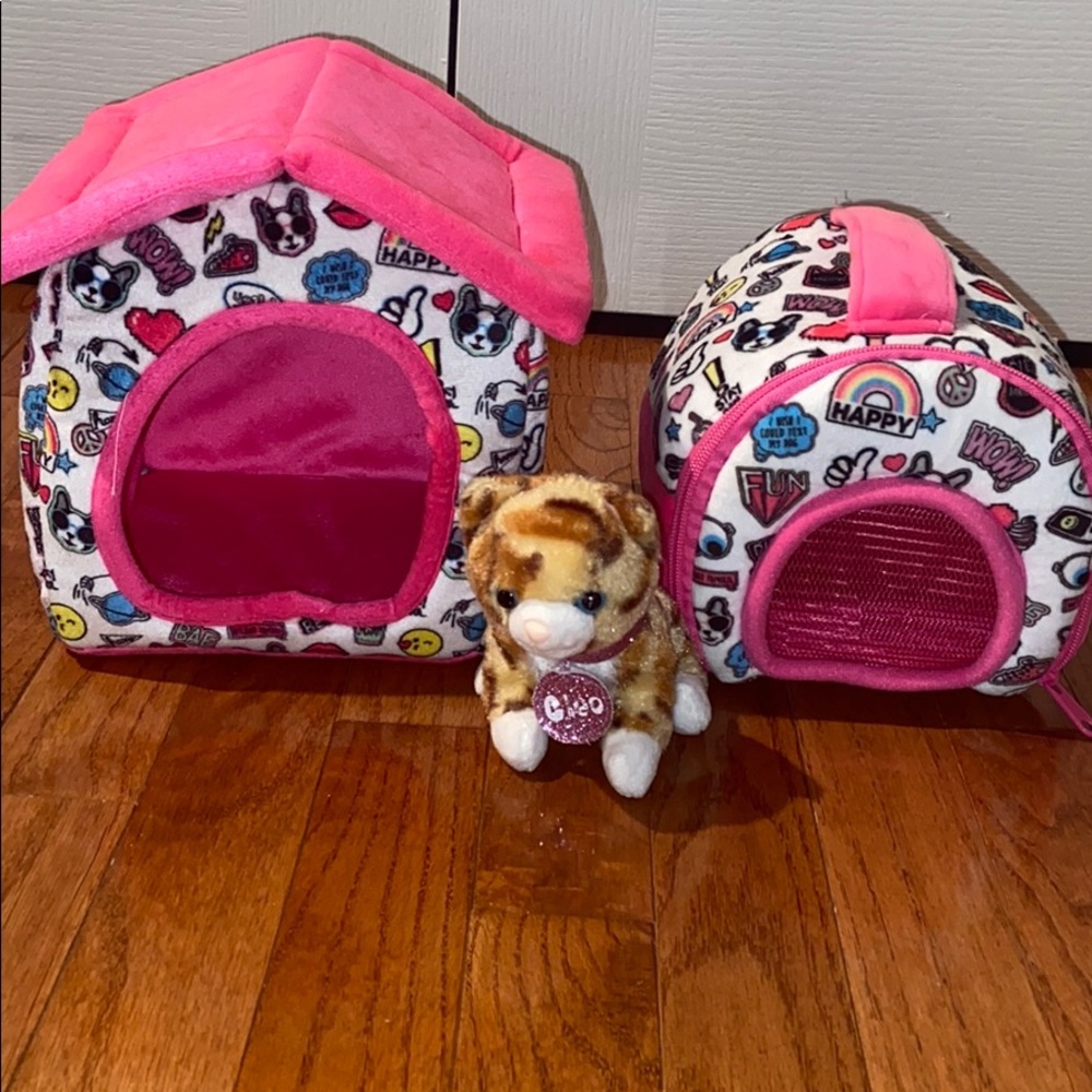 Justice 3 piece pet carrier and house